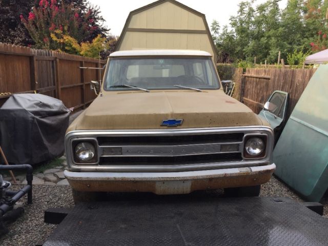 1970 Gold Chevrolet Blazer SUV