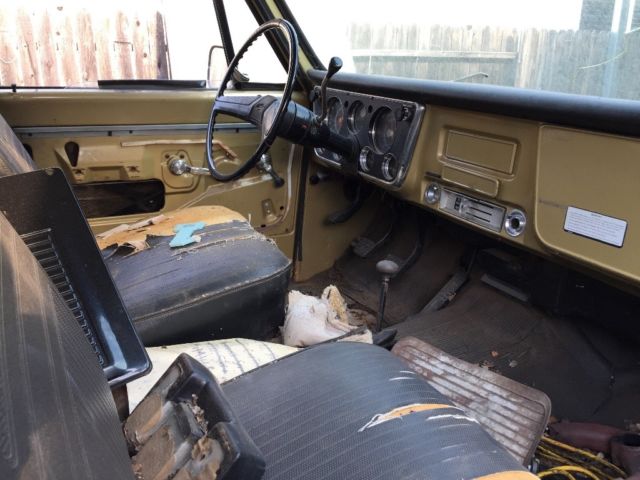 1970 Gold Chevrolet Blazer SUV