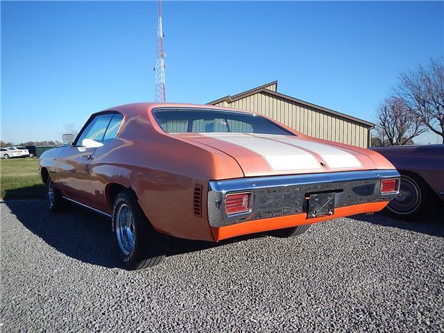 1970 Orange Chevrolet Malibu --
