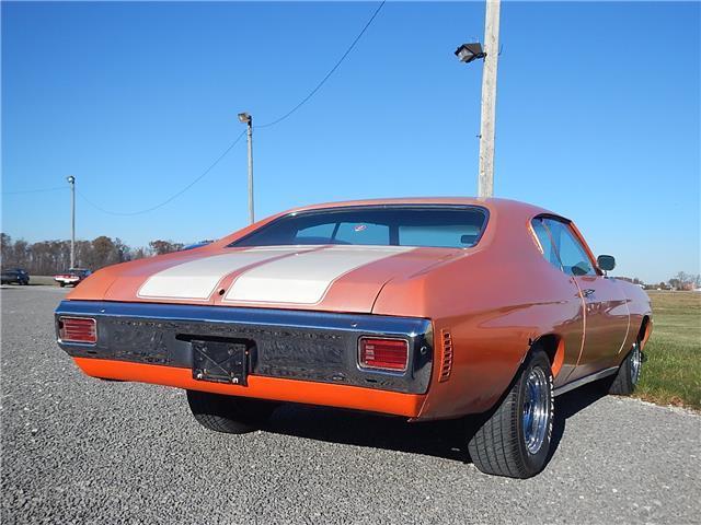 1970 Orange Chevrolet Malibu --