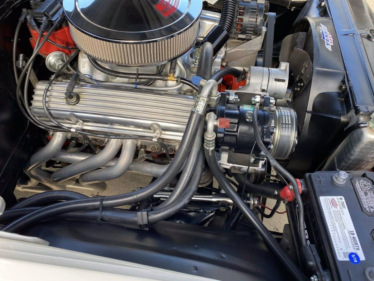 1970 White Chevrolet Nova --