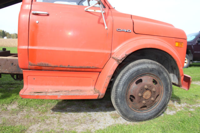 1970 Red Chevrolet C-10 Hydraulic Dump w/7'10" x 12'5" stake deck & 42" grain box