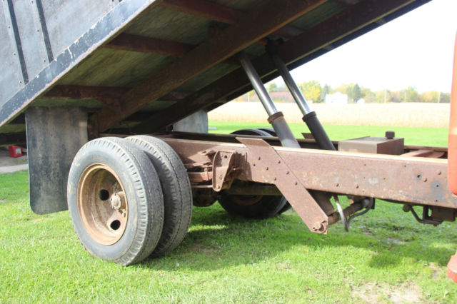 1970 Red Chevrolet C-10 Hydraulic Dump w/7'10" x 12'5" stake deck & 42" grain box