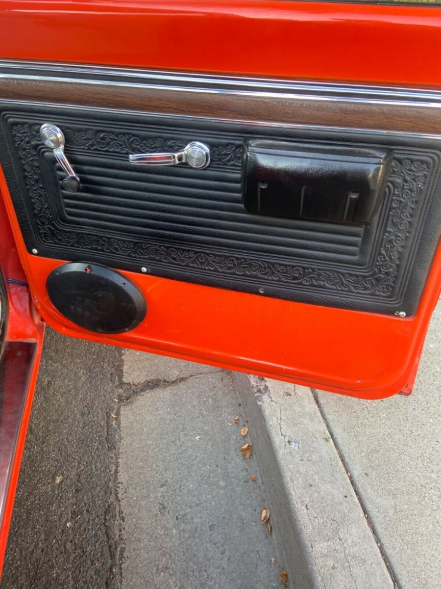 1970 Orange Chevrolet C-10