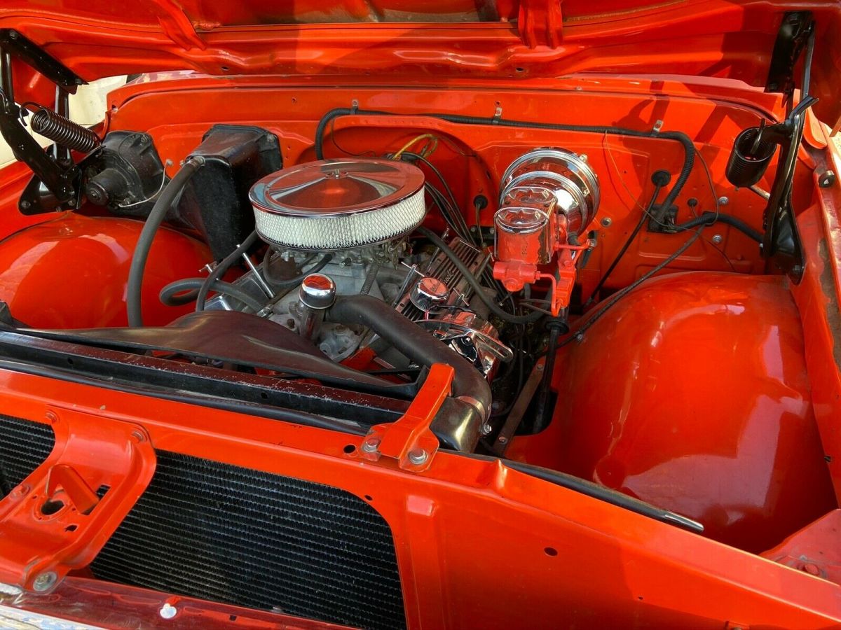 1970 Orange Chevrolet C-10