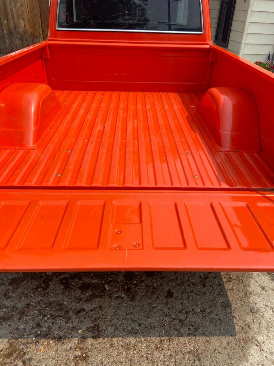 1970 Orange Chevrolet C-10