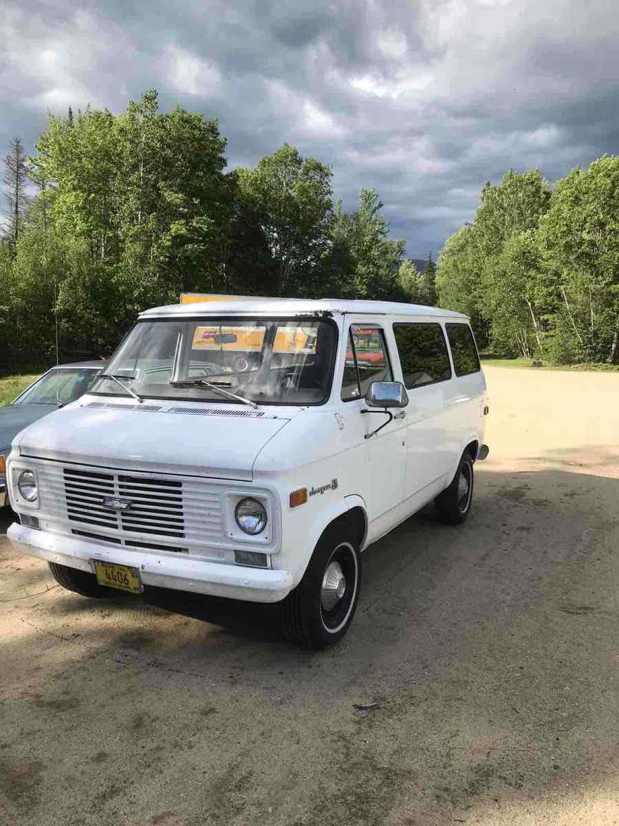 1970 White Chevrolet Van Van