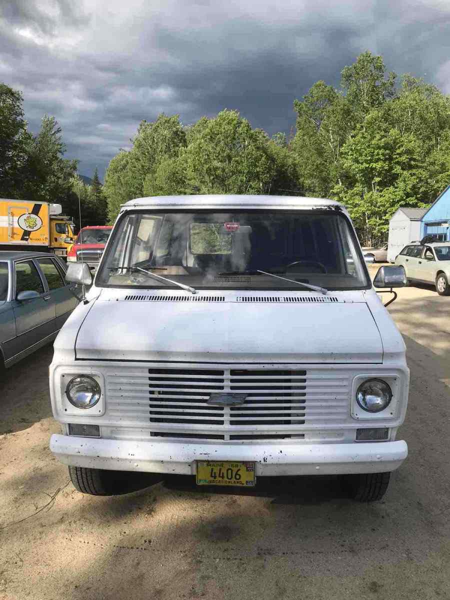 1970 White Chevrolet Van Van