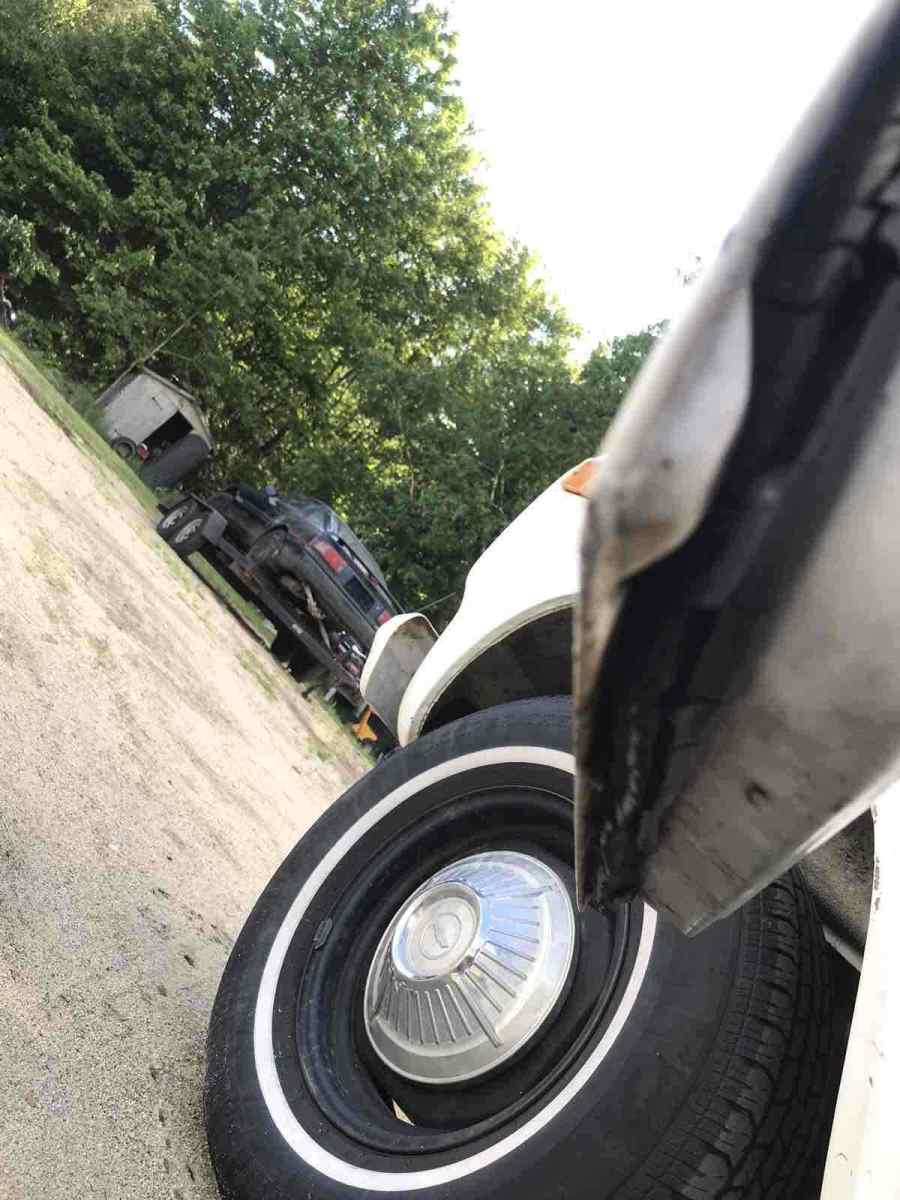 1970 White Chevrolet Van Van