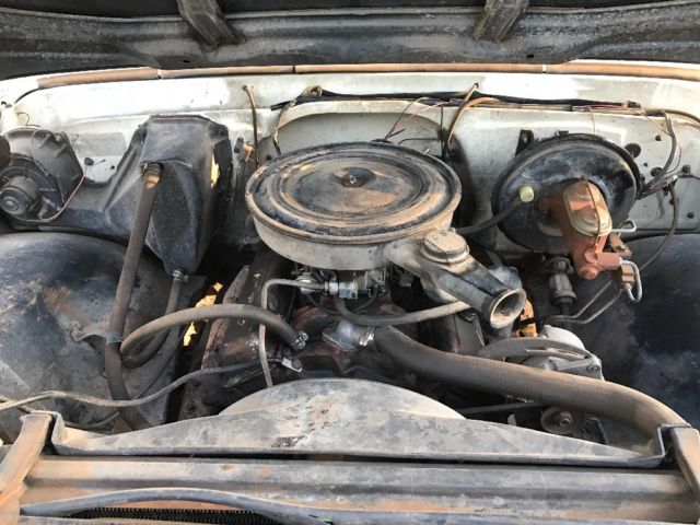 1970 White Chevrolet C-10 Picup