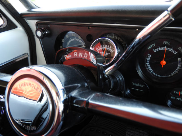 1970 Green Chevrolet C-10 Standard Cab Pickup