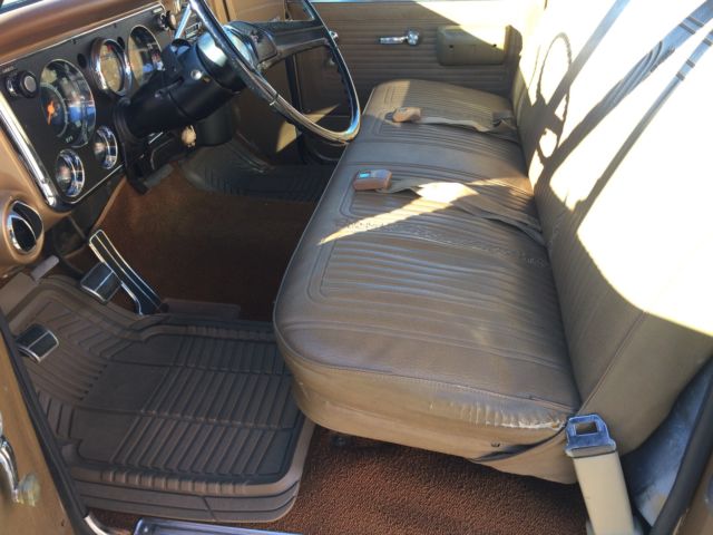 1970 Gold Chevrolet C-10