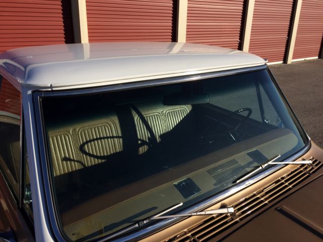 1970 Gold Chevrolet C-10