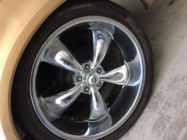 1970 Gold Chevrolet C-10