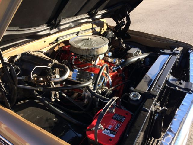 1970 Gold Chevrolet C-10