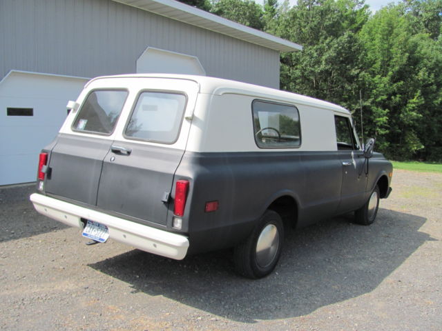 1970 Flat Black & Cream Chevrolet C-10