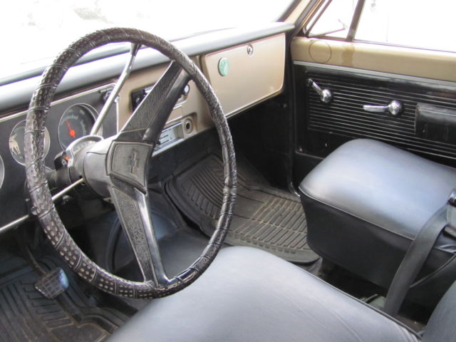 1970 Flat Black & Cream Chevrolet C-10