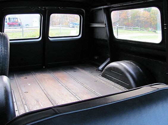 1970 Flat Black & Cream Chevrolet C-10