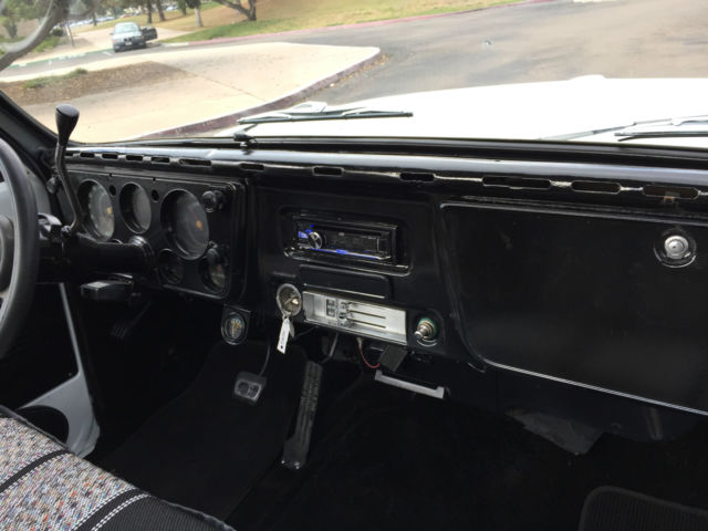 1970 White Chevrolet C-10 Pickup Truck