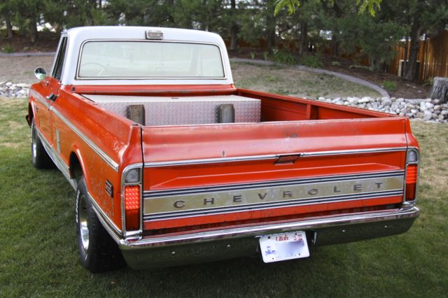 1970 Orange Chevrolet C-10 Pickup
