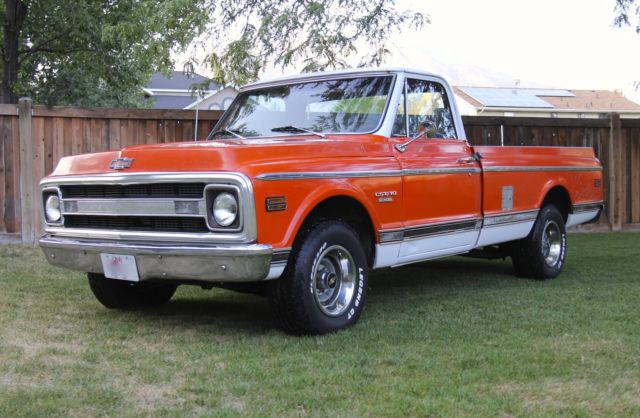 1970 Orange Chevrolet C-10 Pickup