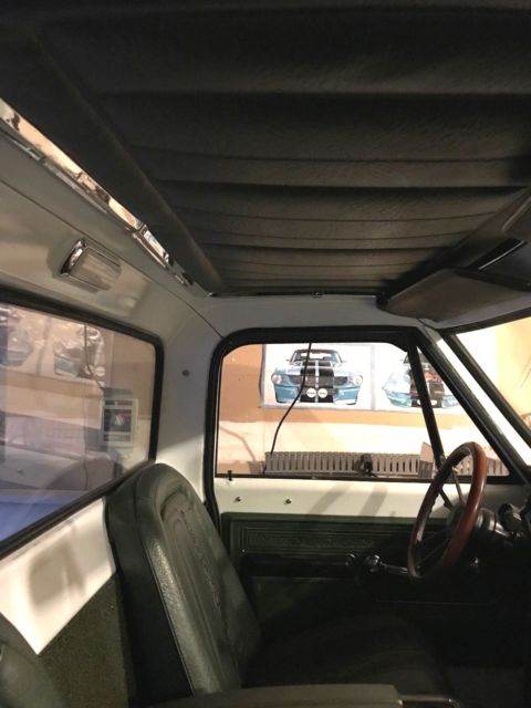 1970 White Chevrolet C-10 pick up