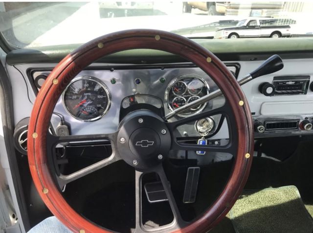 1970 White Chevrolet C-10 pick up