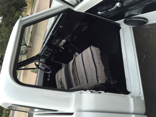 1970 White Chevrolet C-10 Pickup Truck