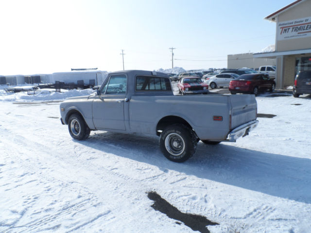 1970 Primer Chevrolet C-10 Short Bed