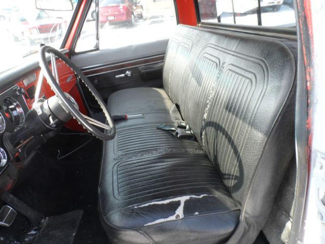 1970 Primer Chevrolet C-10 Short Bed