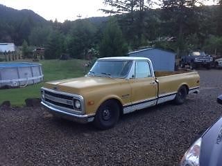 1970 Yellow Chevrolet C-10 Standard Cab Pickup
