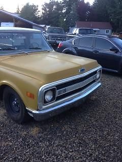1970 Yellow Chevrolet C-10 Standard Cab Pickup