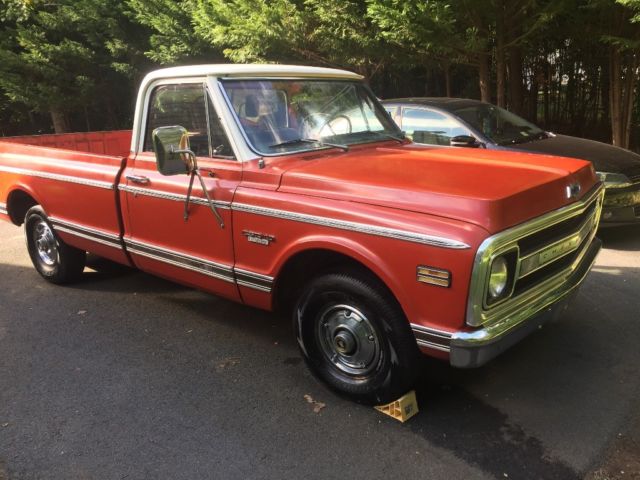 1970 Orange Chevrolet C-10