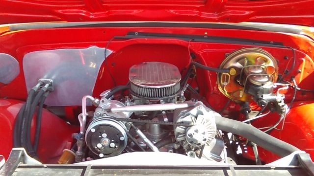 1970 Red Chevrolet C-10