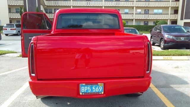 1970 Red Chevrolet C-10
