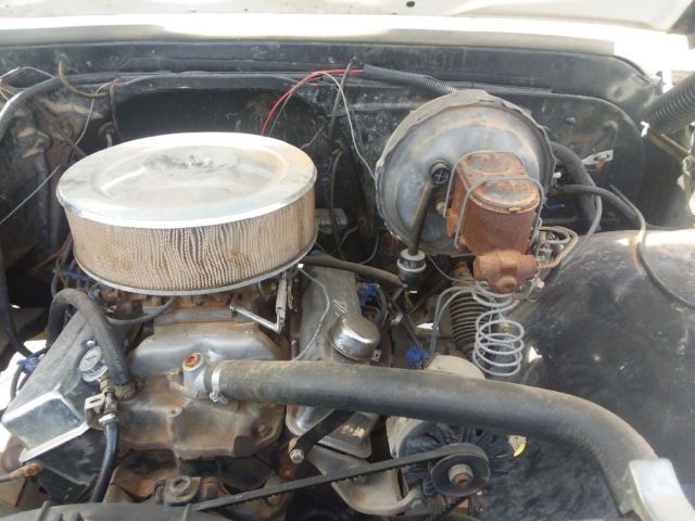 1970 White Chevrolet C-10 Step side