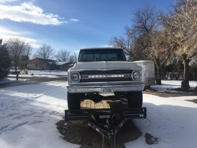 1970 White Chevrolet C-10 Step side