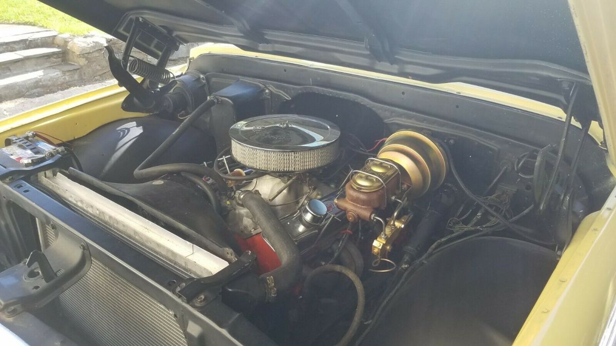 1970 Yellow Chevrolet C-10