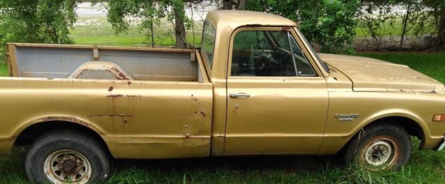 1970 Yellow Chevrolet C/K Pickup 1500