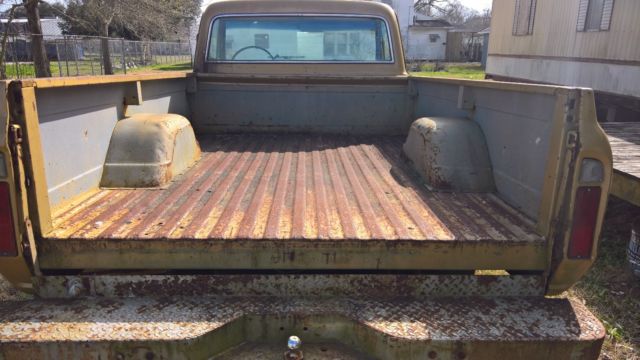 1970 Gold Chevrolet C20 Pickup