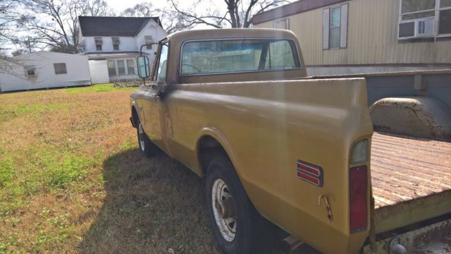 1970 Gold Chevrolet C20 Pickup