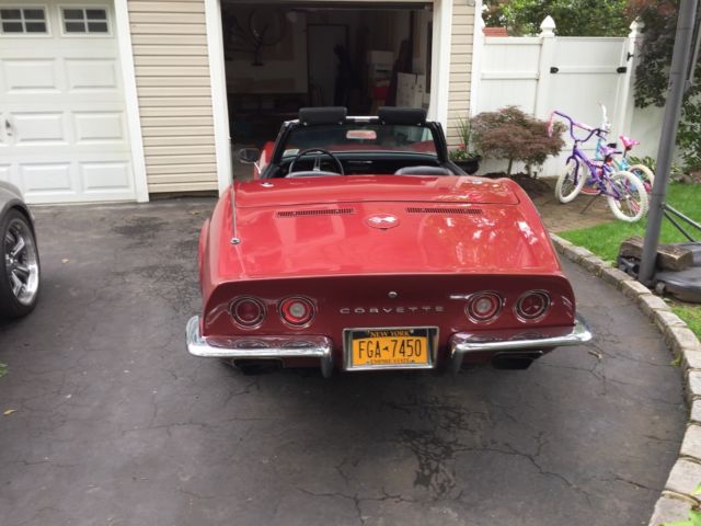 1970 Marlboro Maroon Chevrolet Corvette Convertible