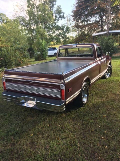 1970 Burgundy Chevrolet C-10