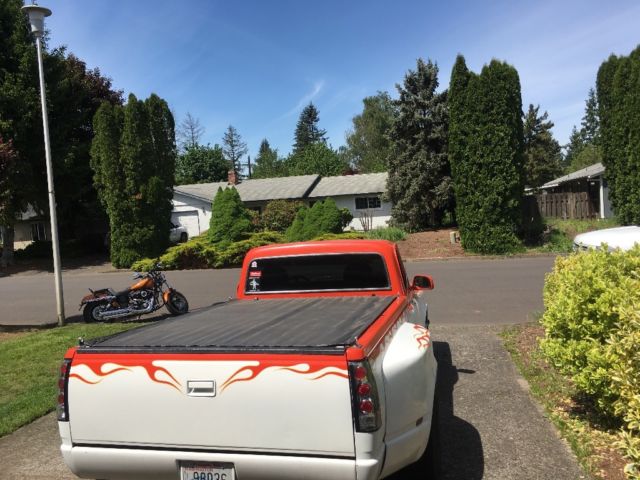 1970 White Chevrolet C-10 Standard Cab Pickup