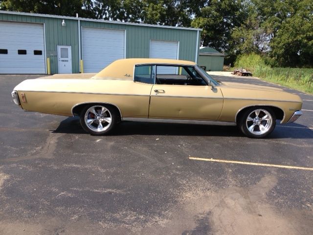 1970 Green Chevrolet Impala Sedan