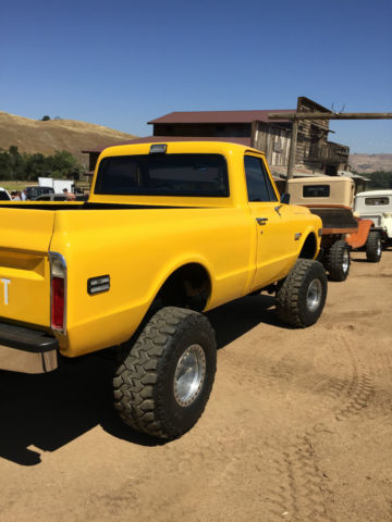 1970 Yellow Chevrolet C-10 Cab & Chassis
