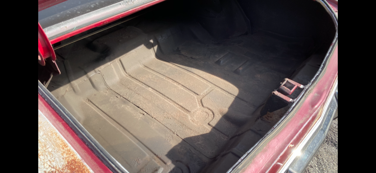 1970 Burgundy Chevrolet Monte Carlo Coupe