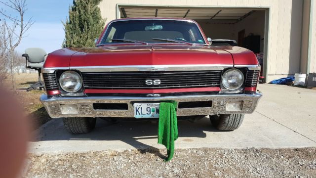 1970 Burgundy Chevrolet Nova Coupe