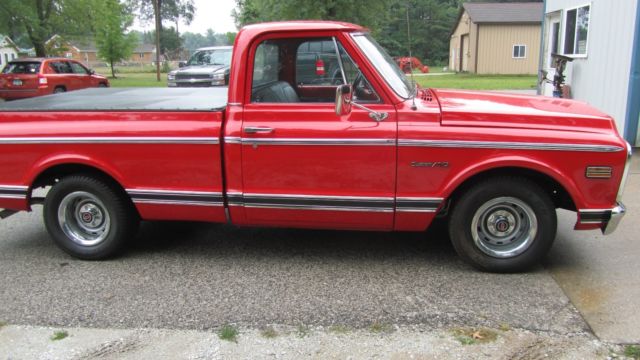 1970 Red Chevrolet C-10 Cab & Chassis