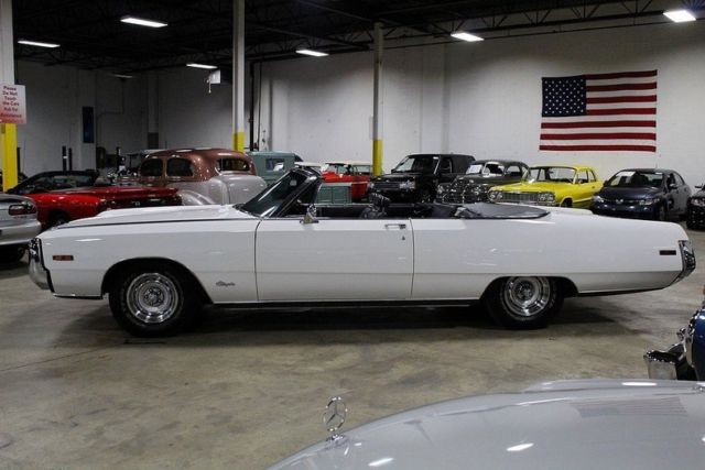 1970 White Chrysler 300 Series Convertible